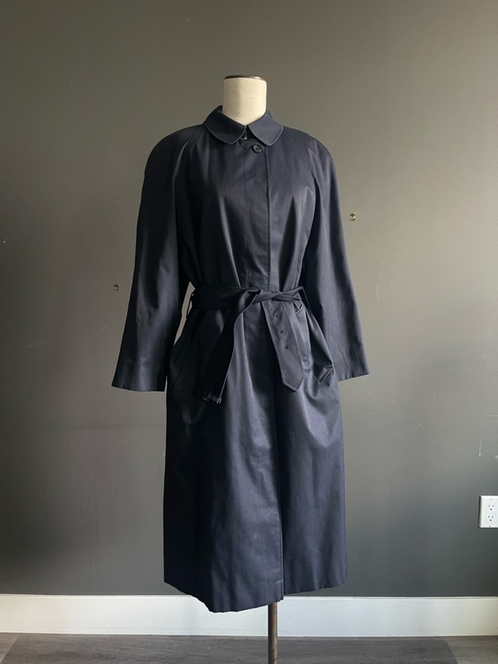 Aquascutum London Trench Coat Vintage Navy Belted Made in England Classic Twee